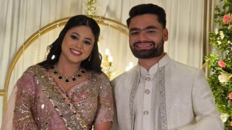 क्रिकेटर रिंकू सिंह और सपा सांसद प्रिया सरोज की रिंग सेरेमनी में जुटे क्रिकेट और राजनीति के दिग्गज