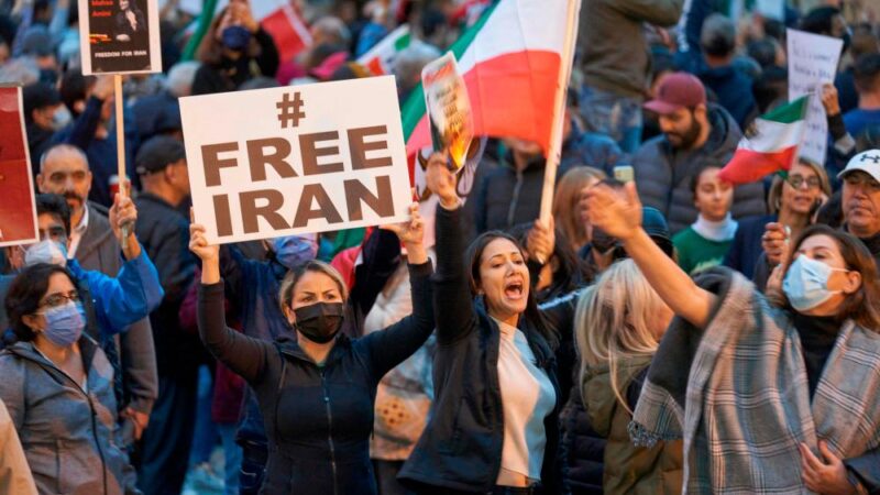 ईरान में इस्लामी शासन के खिलाफ बगावत कराना चाहता था इज़राइल