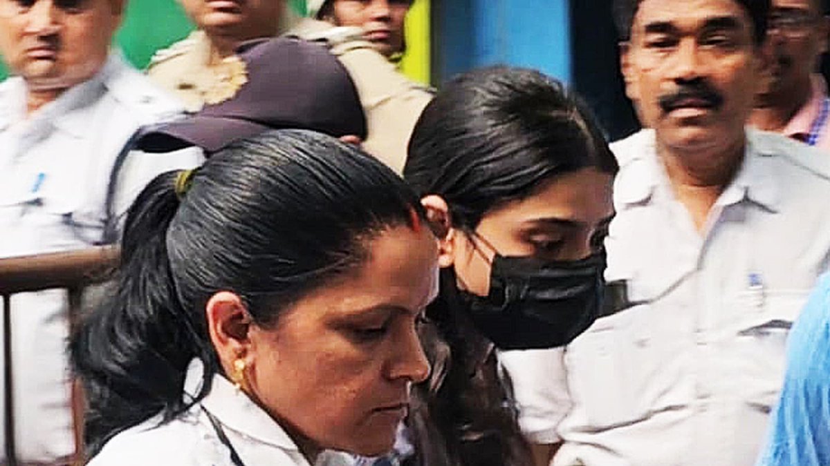 शर्मिष्ठा को कोलकाता हाईकोर्ट से मिली सशर्त अंतरिम जमानत