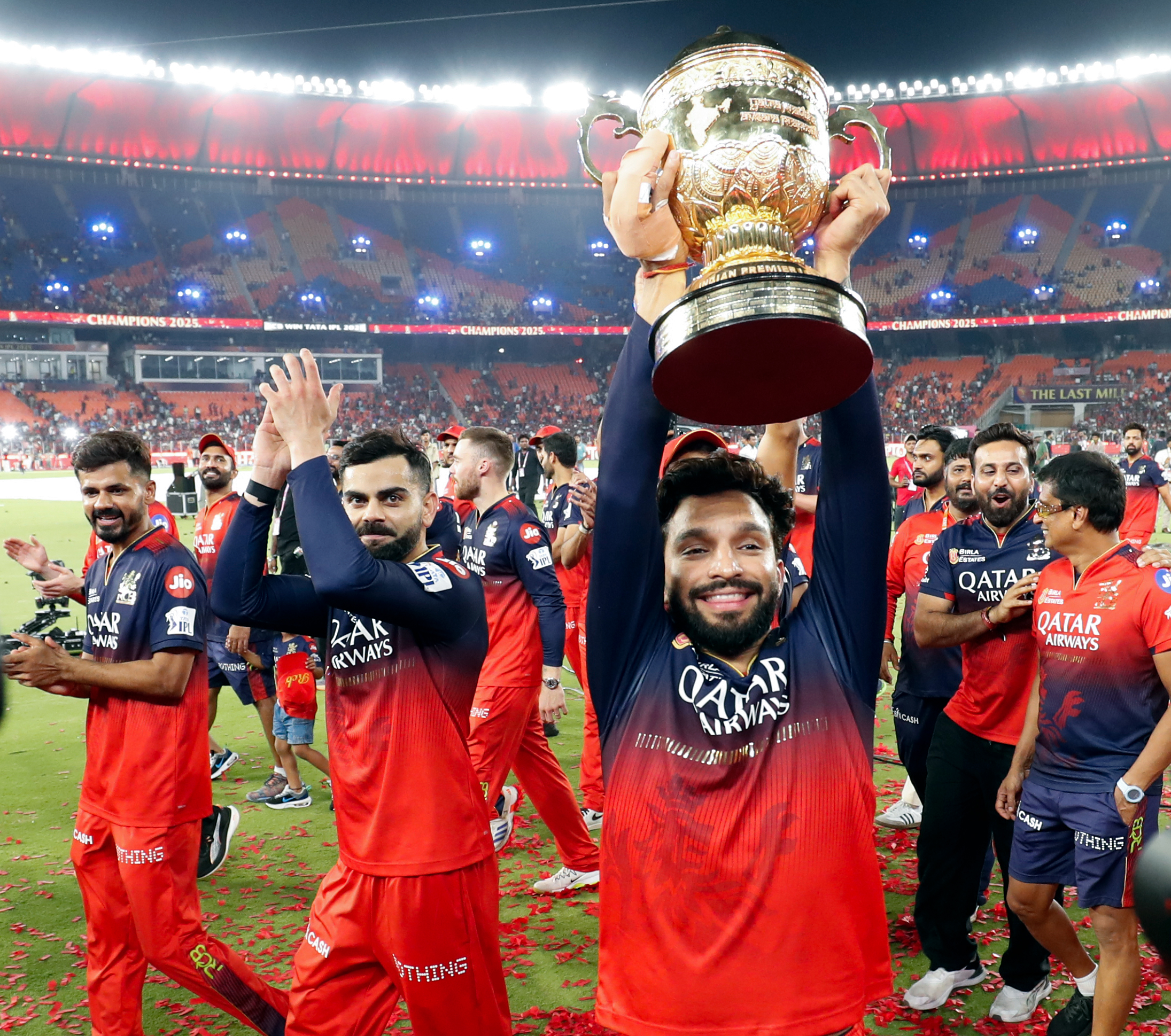 बेंगलुरु: RCB की विक्ट्री परेड के दौरान भगदड़, 4 की मौत