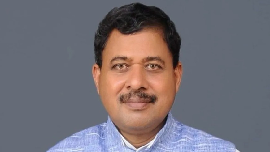 SIR पर चुनाव आयोग को कटघरे में खड़ा करने वाले जेडीयू सांसद को पार्टी का नोटिस