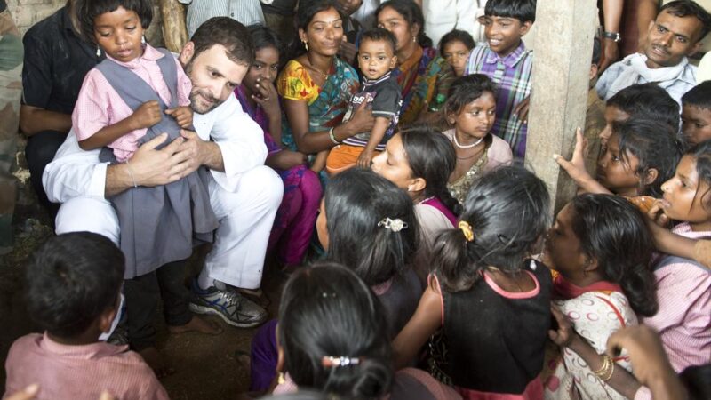 पाक गोलाबारी में माता-पिता को खोने वाले 22 बच्चों को गोद लेंगे राहुल गांधी