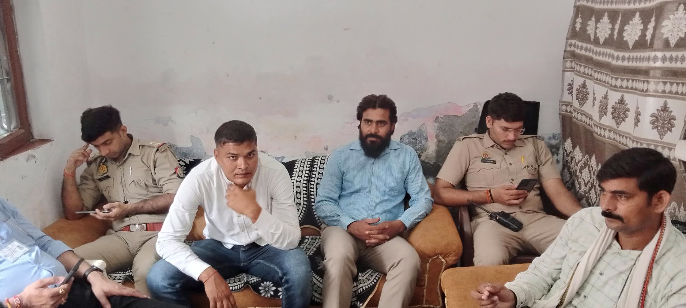 सीएम योगी के अलीगढ़ दौरे के मद्देनजर कई कांग्रेस नेता रहे हाउस अरेस्ट