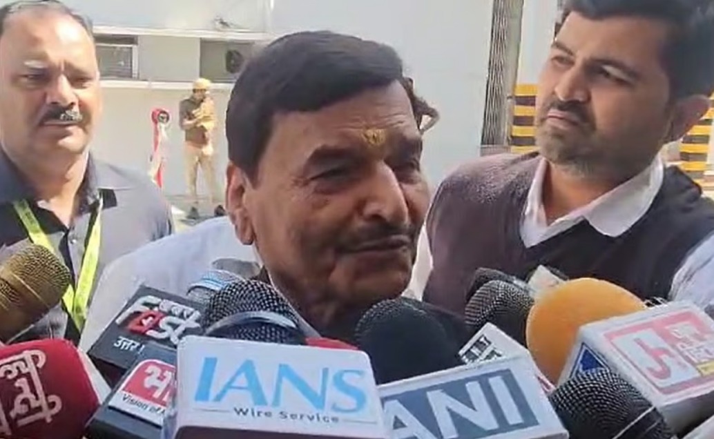 शिवपाल ने सरकार को घेरा, कहा “दो दिन की बारिश ने खोल दी सड़को की खस्ता हाल की पोल”